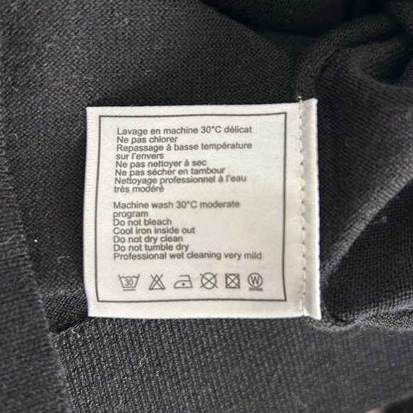 - Chanel uniform turtleneck Large - Picture 5 of 6